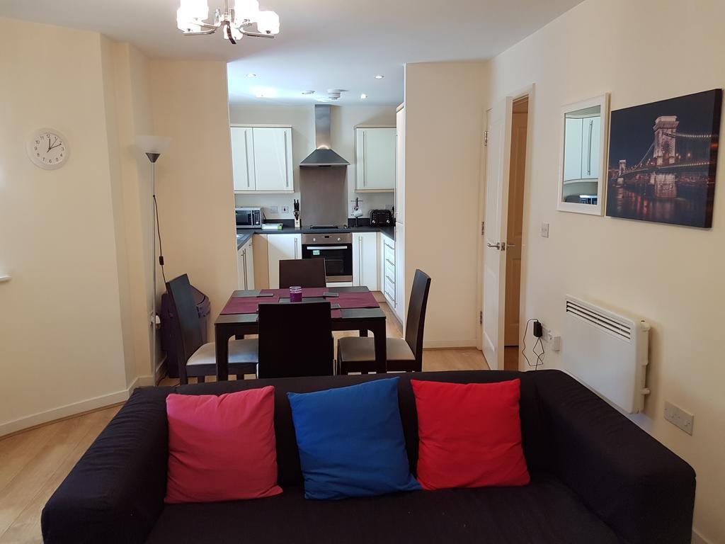 Two Bedrooms, Two Bath, Up To 3 Beds 1 Sofa - Slough Windsor Legoland المظهر الخارجي الصورة